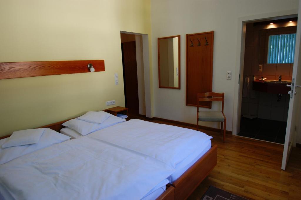 Bertricher Hof Hotel Garni Bad Bertrich Bilik gambar